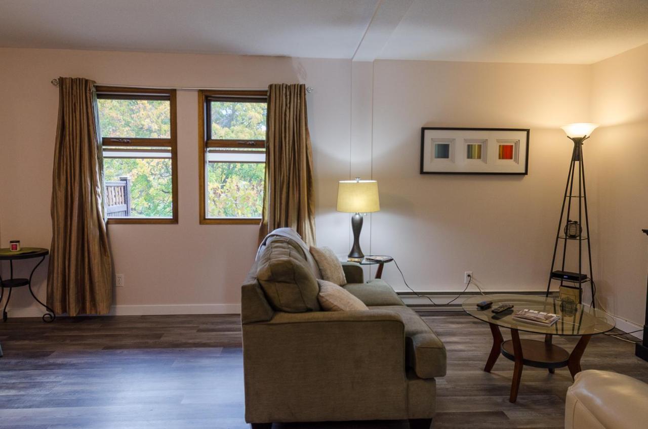 St Andrews By The Lake Golf Resort Kaleden Extérieur photo