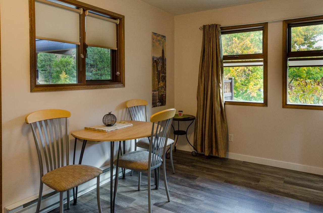 St Andrews By The Lake Golf Resort Kaleden Extérieur photo