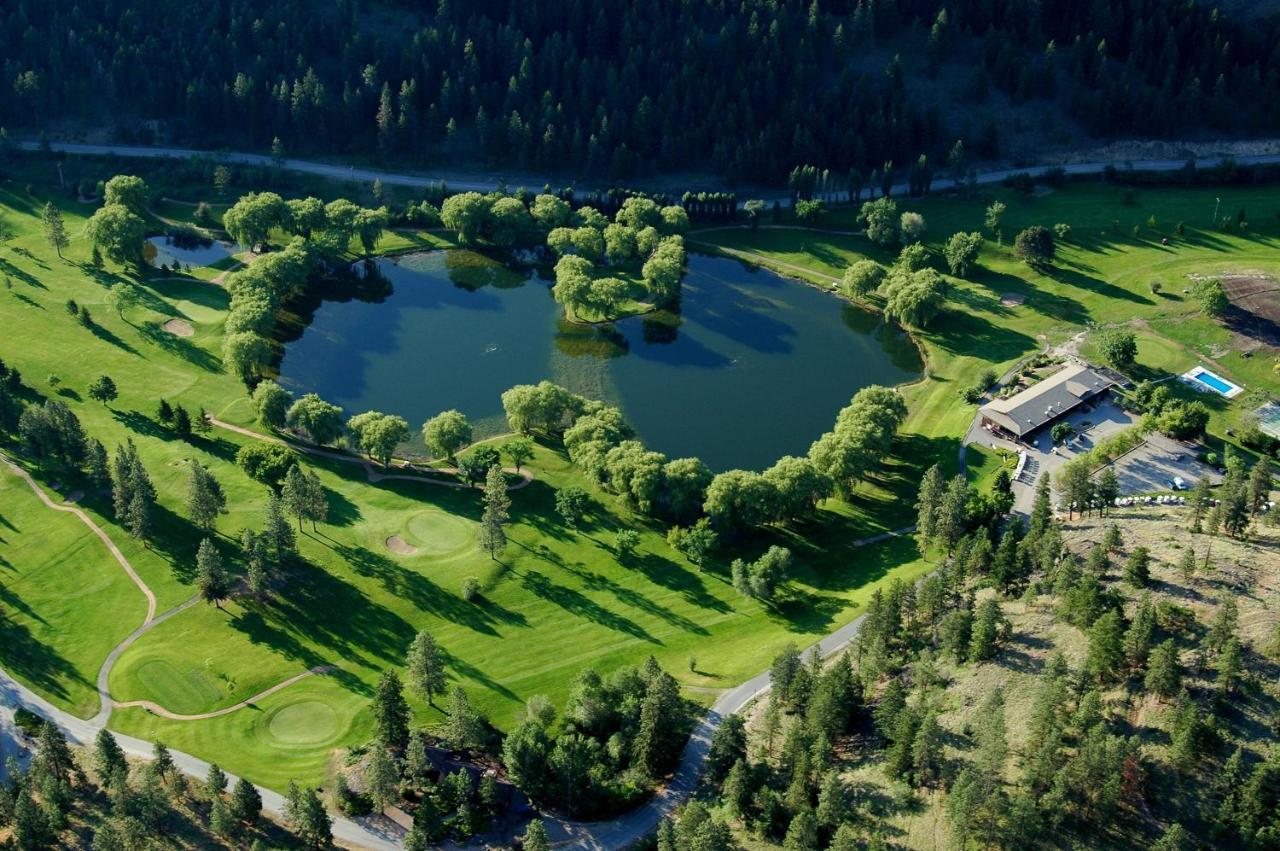 St Andrews By The Lake Golf Resort Kaleden Extérieur photo
